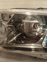 Laden Sie das Bild in den Galerie-Viewer, Frontscheinwerfer Suzuki Grand Vitara II 10018095 LED Links Headlight SCH5753442064wo