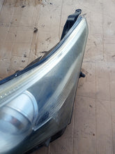 Load image into Gallery viewer, Frontscheinwerfer Toyota Avensis 10100-17685 Links Scheinwerfer Headlight SCH5757973514bc