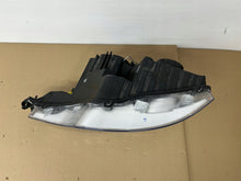 Laden Sie das Bild in den Galerie-Viewer, Frontscheinwerfer Mercedes-Benz A9608200639 Xenon Links Scheinwerfer Headlight SCH5758631350ew