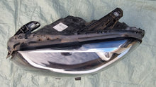 Load image into Gallery viewer, Frontscheinwerfer Mercedes-Benz W246 A2468205361 Ein Stück (Rechts oder Links) SCH5767976724wt