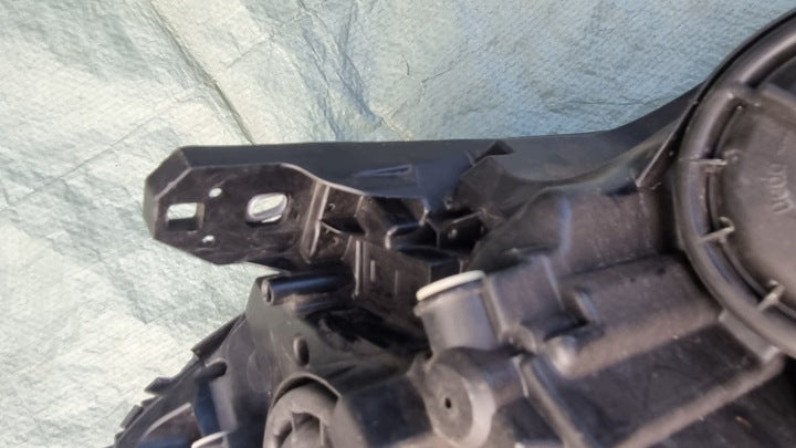 Frontscheinwerfer Mercedes-Benz W246 A2468205361 Ein Stück (Rechts oder Links) SCH5767976724wt
