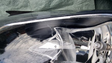 Load image into Gallery viewer, Frontscheinwerfer Mercedes-Benz W246 A2468205361 Ein Stück (Rechts oder Links) SCH5767976724wt
