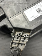 Load image into Gallery viewer, Frontscheinwerfer Renault I 260602461R Links Scheinwerfer Headlight SCH5770245858cf