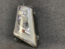 Laden Sie das Bild in den Galerie-Viewer, Frontscheinwerfer Volvo 22239220 Rechts Scheinwerfer Headlight SCH5770995462wt