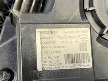 Laden Sie das Bild in den Galerie-Viewer, Frontscheinwerfer Volvo 22239220 Rechts Scheinwerfer Headlight SCH5770995462wt
