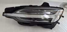 Laden Sie das Bild in den Galerie-Viewer, Frontscheinwerfer Volvo V60 II S60 III 32404681 Full LED Links Headlight SCH5776259802oq