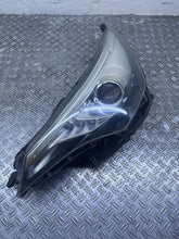 Laden Sie das Bild in den Galerie-Viewer, Frontscheinwerfer Toyota Avensis BEN29798 Links Scheinwerfer Headlight SCH5790240969ij