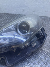 Laden Sie das Bild in den Galerie-Viewer, Frontscheinwerfer Toyota Avensis BEN29798 Links Scheinwerfer Headlight SCH5790240969ij