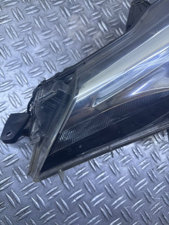 Frontscheinwerfer Toyota Avensis BEN29798 Links Scheinwerfer Headlight SCH5790240969ij