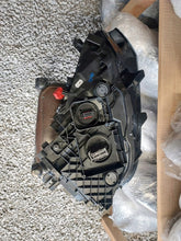 Laden Sie das Bild in den Galerie-Viewer, Frontscheinwerfer VW Passat B8 3G1941113A Xenon Links Scheinwerfer Headlight SCH5801053297ss