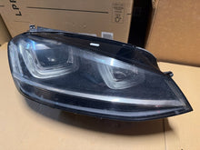 Laden Sie das Bild in den Galerie-Viewer, Frontscheinwerfer VW Golf VII 90024306 Rechts Scheinwerfer Headlight SCH5802106830vg