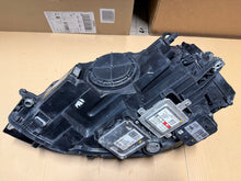 Laden Sie das Bild in den Galerie-Viewer, Frontscheinwerfer VW Golf VII 90024306 Rechts Scheinwerfer Headlight SCH5802106830vg