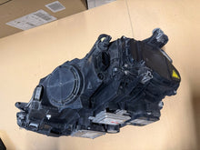 Laden Sie das Bild in den Galerie-Viewer, Frontscheinwerfer VW Golf VII 90024306 Rechts Scheinwerfer Headlight SCH5802106830vg