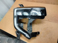 Load image into Gallery viewer, Frontscheinwerfer Renault Master 260106174R Rechts Scheinwerfer Headlight SCH5802755452ib