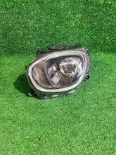 Laden Sie das Bild in den Galerie-Viewer, Frontscheinwerfer Mini Countryman F60 7494801-02 LED Links Headlight SCH5811927494cl