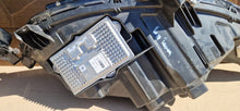 Laden Sie das Bild in den Galerie-Viewer, Frontscheinwerfer Ford Mondeo ES73-13D155-AH ES73-13D154-AH Ein Satz Headlight SCH5812529201du
