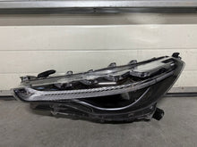 Laden Sie das Bild in den Galerie-Viewer, Frontscheinwerfer Toyota Corolla 16-184 Full LED Links Scheinwerfer Headlight SCH5815184898ul