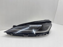 Laden Sie das Bild in den Galerie-Viewer, Frontscheinwerfer Tesla Model 3 176088800F Links Scheinwerfer Headlight SCH5817607636ga
