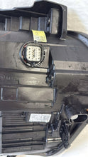 Laden Sie das Bild in den Galerie-Viewer, Frontscheinwerfer Hyundai Kona HF921-12010 Links Scheinwerfer Headlight SCH5821240660co