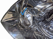 Laden Sie das Bild in den Galerie-Viewer, Frontscheinwerfer Toyota Corolla Verso 811700F060 Links Scheinwerfer Headlight SCH5822757210wd