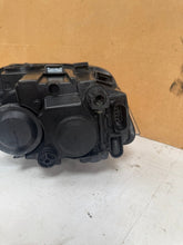 Laden Sie das Bild in den Galerie-Viewer, Frontscheinwerfer VW Polo 2G1941005 Links Scheinwerfer Headlight SCH5831650223gt