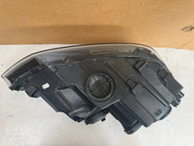 Laden Sie das Bild in den Galerie-Viewer, Frontscheinwerfer VW Polo 2G1941005 Links Scheinwerfer Headlight SCH5831650223gt