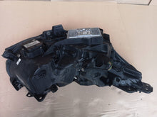 Load image into Gallery viewer, Frontscheinwerfer Ford S-Max EM2B-13W030-CN Xenon Links Scheinwerfer Headlight SCH5834470429bp