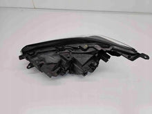 Laden Sie das Bild in den Galerie-Viewer, Frontscheinwerfer Lexus Nx 3180072259 Rechts Scheinwerfer Headlight SCH5835726981fn