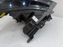 Laden Sie das Bild in den Galerie-Viewer, Frontscheinwerfer Skoda Enyaq 5LB941035A Links Scheinwerfer Headlight SCH5836844356cg