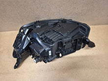 Laden Sie das Bild in den Galerie-Viewer, Frontscheinwerfer VW Transporter S741-13E014-AD LED Rechts Headlight SCH5843305770wi