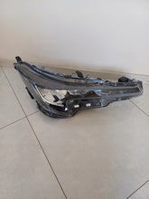Laden Sie das Bild in den Galerie-Viewer, Frontscheinwerfer Toyota Corolla 90119224 Rechts Scheinwerfer Headlight SCH5843735950wu