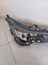 Laden Sie das Bild in den Galerie-Viewer, Frontscheinwerfer Toyota Corolla 90119224 Rechts Scheinwerfer Headlight SCH5843735950wu