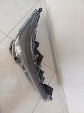 Laden Sie das Bild in den Galerie-Viewer, Frontscheinwerfer Toyota Corolla 90119224 Rechts Scheinwerfer Headlight SCH5843735950wu