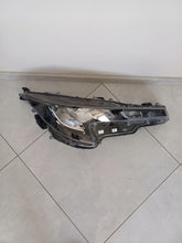 Laden Sie das Bild in den Galerie-Viewer, Frontscheinwerfer Toyota Corolla 90119224 Rechts Scheinwerfer Headlight SCH5843735950wu