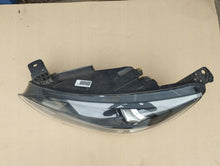 Laden Sie das Bild in den Galerie-Viewer, Frontscheinwerfer Ford Focus MX7B-13E015-EB Full LED Links Headlight SCH5846199279dr
