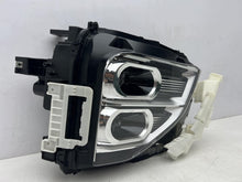 Laden Sie das Bild in den Galerie-Viewer, Frontscheinwerfer Mitsubishi Eclipse Cross I 100-6713T LED Rechts Headlight SCH5850561641ey