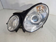 Laden Sie das Bild in den Galerie-Viewer, Frontscheinwerfer Mercedes-Benz W211 SSK2236 Links Scheinwerfer Headlight SCH5853890469ph