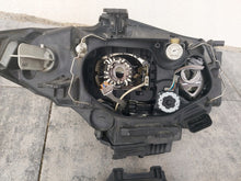 Laden Sie das Bild in den Galerie-Viewer, Frontscheinwerfer BMW E88 E81 E82 E87 7170291 Links Scheinwerfer Headlight SCH5858352149hy