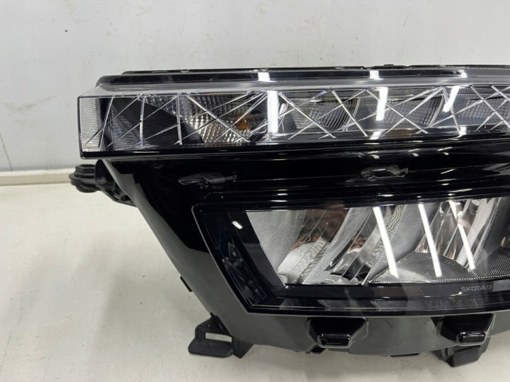 Frontscheinwerfer Skoda Kamiq 658941015 LED Links Scheinwerfer Headlight SCH5861141624qq