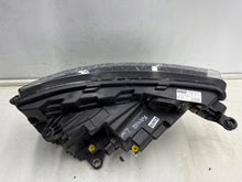 Laden Sie das Bild in den Galerie-Viewer, Frontscheinwerfer Skoda Kamiq 658941015 LED Links Scheinwerfer Headlight SCH5861141624qq