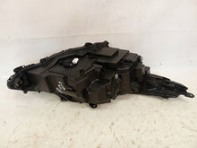 Laden Sie das Bild in den Galerie-Viewer, Frontscheinwerfer Lexus Rx YRC252 Links Scheinwerfer Headlight SCH5866715878pd