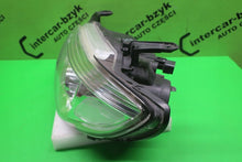 Laden Sie das Bild in den Galerie-Viewer, Frontscheinwerfer Mitsubishi Outlander I P4326L Links Scheinwerfer Headlight SCH5869987221xf