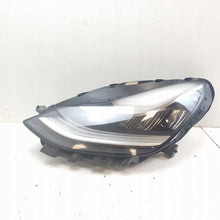 Laden Sie das Bild in den Galerie-Viewer, Frontscheinwerfer Tesla Model 3 107737530B Links Scheinwerfer Headlight SCH5870542764bx