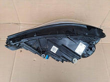 Laden Sie das Bild in den Galerie-Viewer, Frontscheinwerfer Mercedes-Benz Cla A1189067001 LED Rechts Headlight SCH5873103883sk