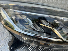 Laden Sie das Bild in den Galerie-Viewer, Frontscheinwerfer Renault Captur I 260100400R Rechts Scheinwerfer Headlight SCH5879659042qa