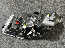Laden Sie das Bild in den Galerie-Viewer, Frontscheinwerfer Jaguar E-Pace X540 J9C313W029ED Rechts Scheinwerfer Headlight SCH5885998830vb