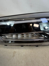 Laden Sie das Bild in den Galerie-Viewer, Frontscheinwerfer Hyundai Tucson 92101D7700 Links Scheinwerfer Headlight SCH5892776741qz