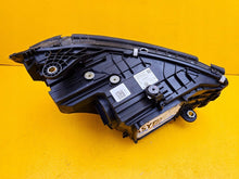 Laden Sie das Bild in den Galerie-Viewer, Frontscheinwerfer Mercedes-Benz W206 A2069066104 LED Links Headlight SCH5893049986wq