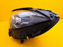 Laden Sie das Bild in den Galerie-Viewer, Frontscheinwerfer Mercedes-Benz W206 A2069066104 LED Links Headlight SCH5893049986wq