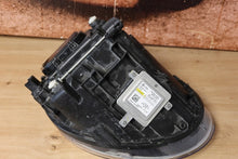Laden Sie das Bild in den Galerie-Viewer, Frontscheinwerfer VW New Beetle 5C1941031C Xenon Links Scheinwerfer Headlight SCH5897111247cg